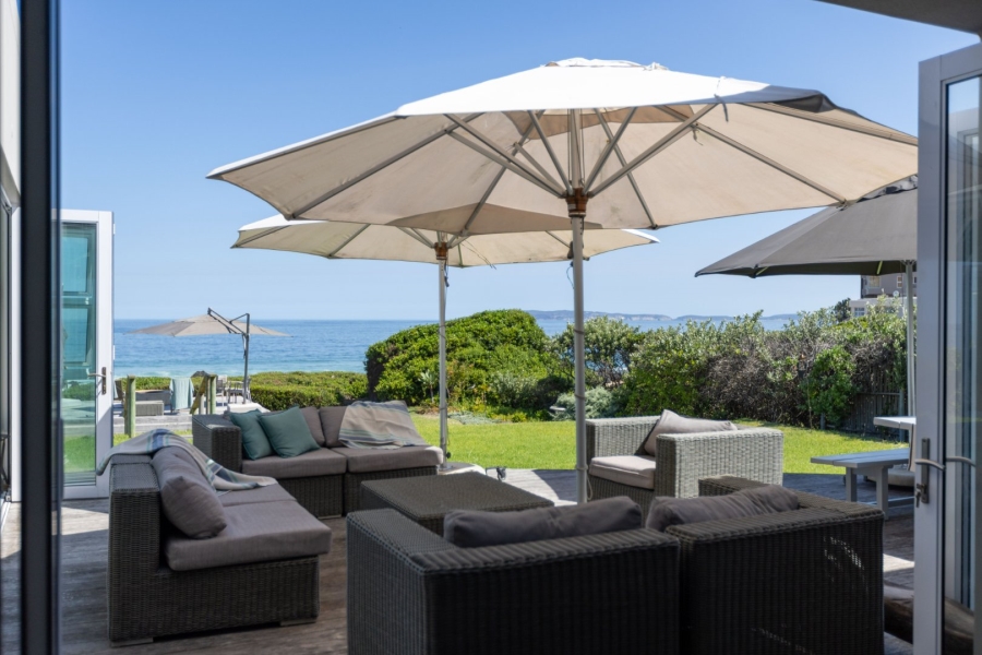 8 Bedroom Property for Sale in Keurboomstrand Western Cape